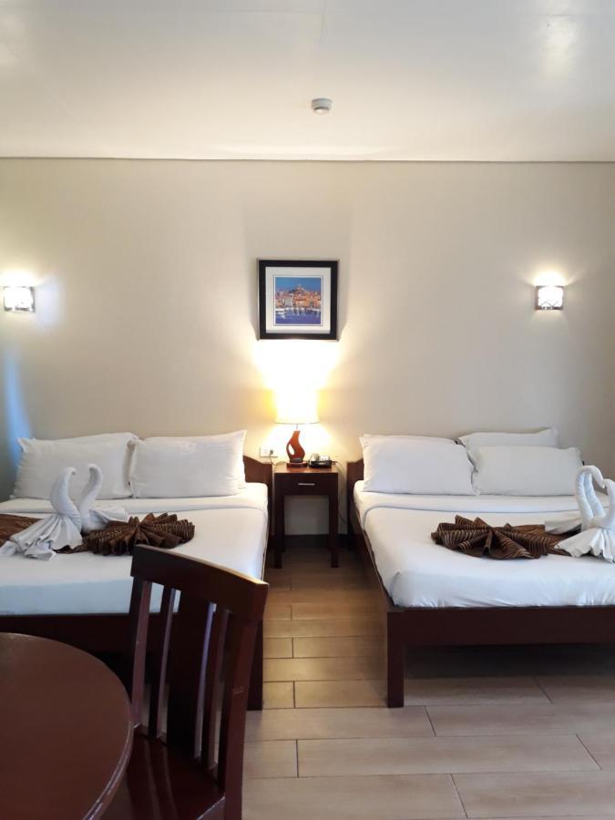 Sea Garden Resort Iloilo Екстер'єр фото