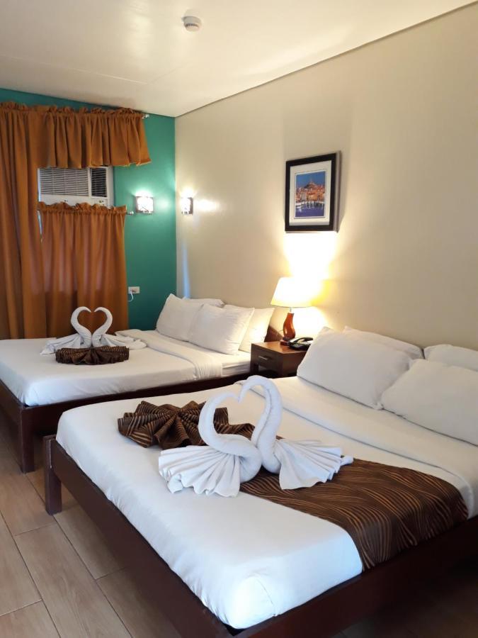 Sea Garden Resort Iloilo Екстер'єр фото