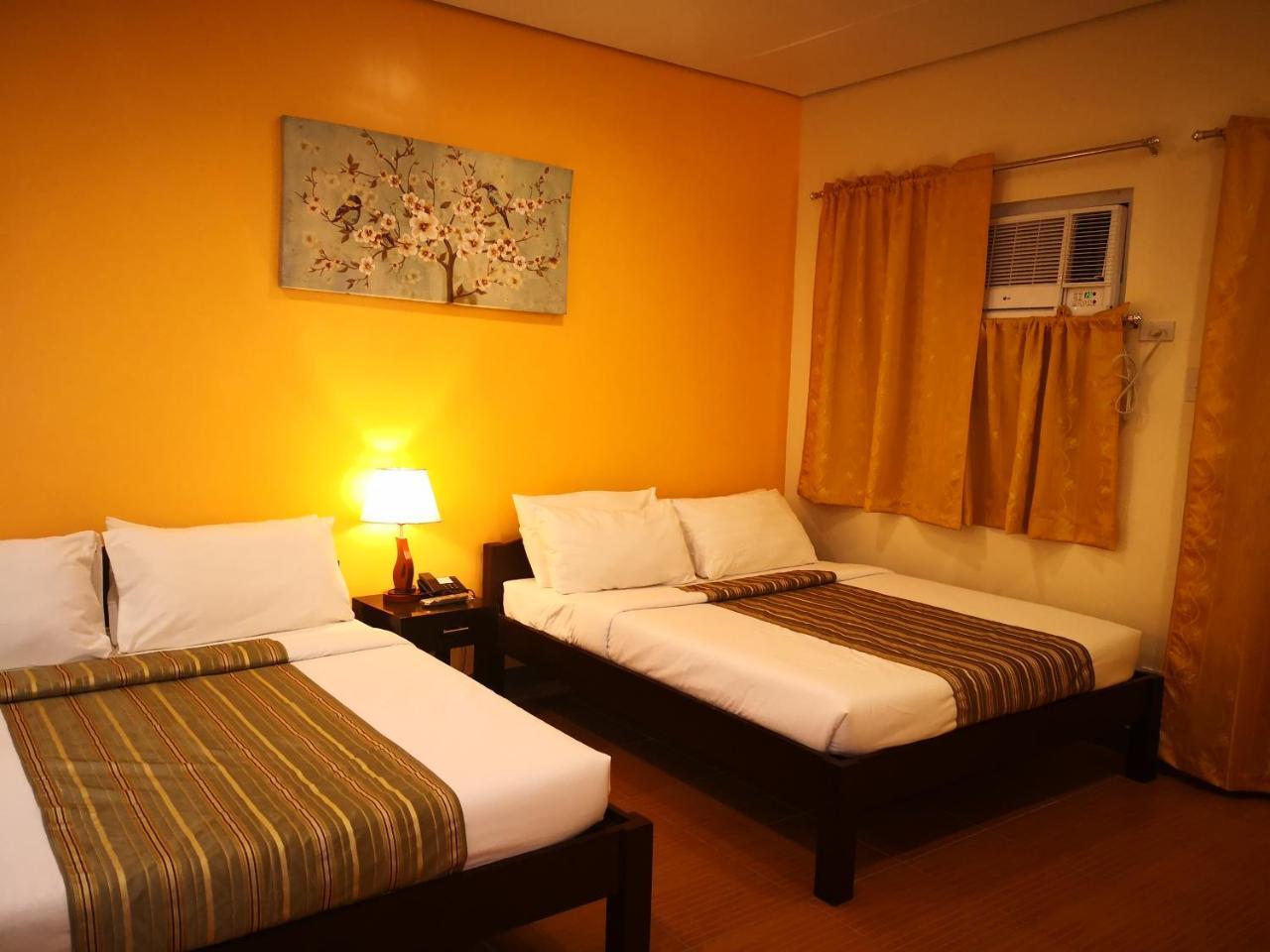 Sea Garden Resort Iloilo Екстер'єр фото