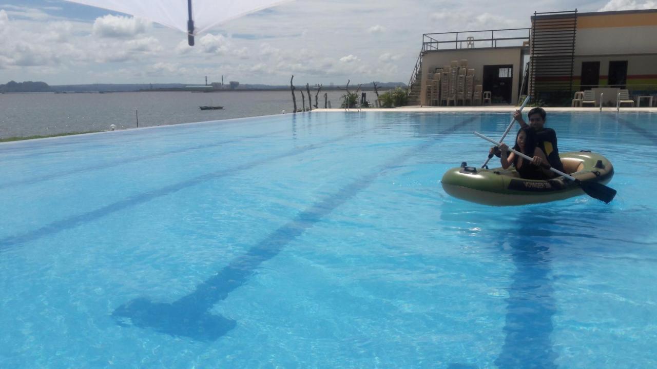 Sea Garden Resort Iloilo Екстер'єр фото
