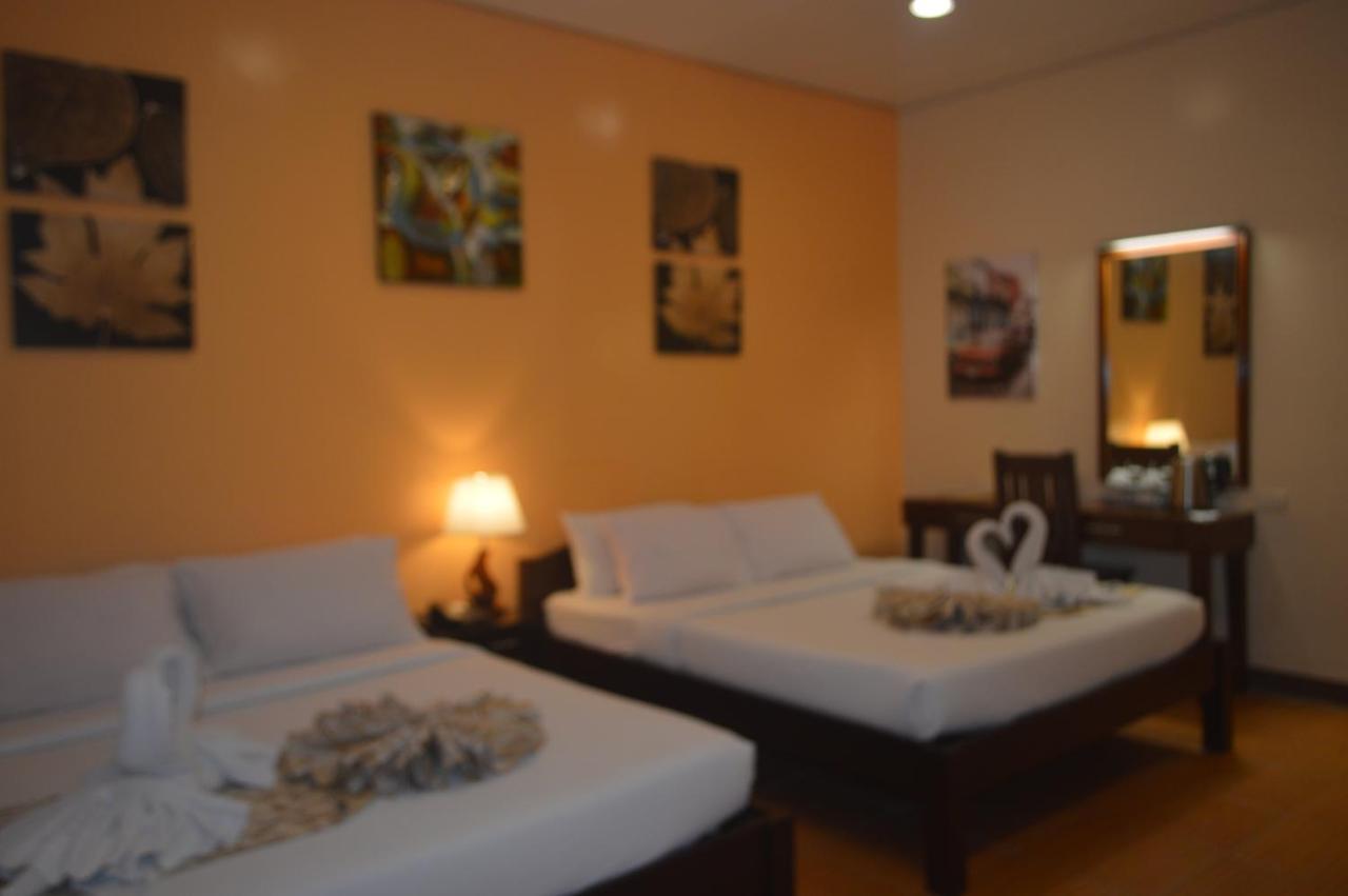 Sea Garden Resort Iloilo Екстер'єр фото