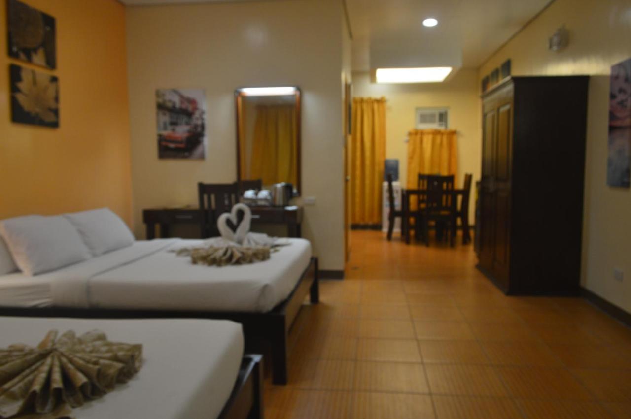 Sea Garden Resort Iloilo Екстер'єр фото