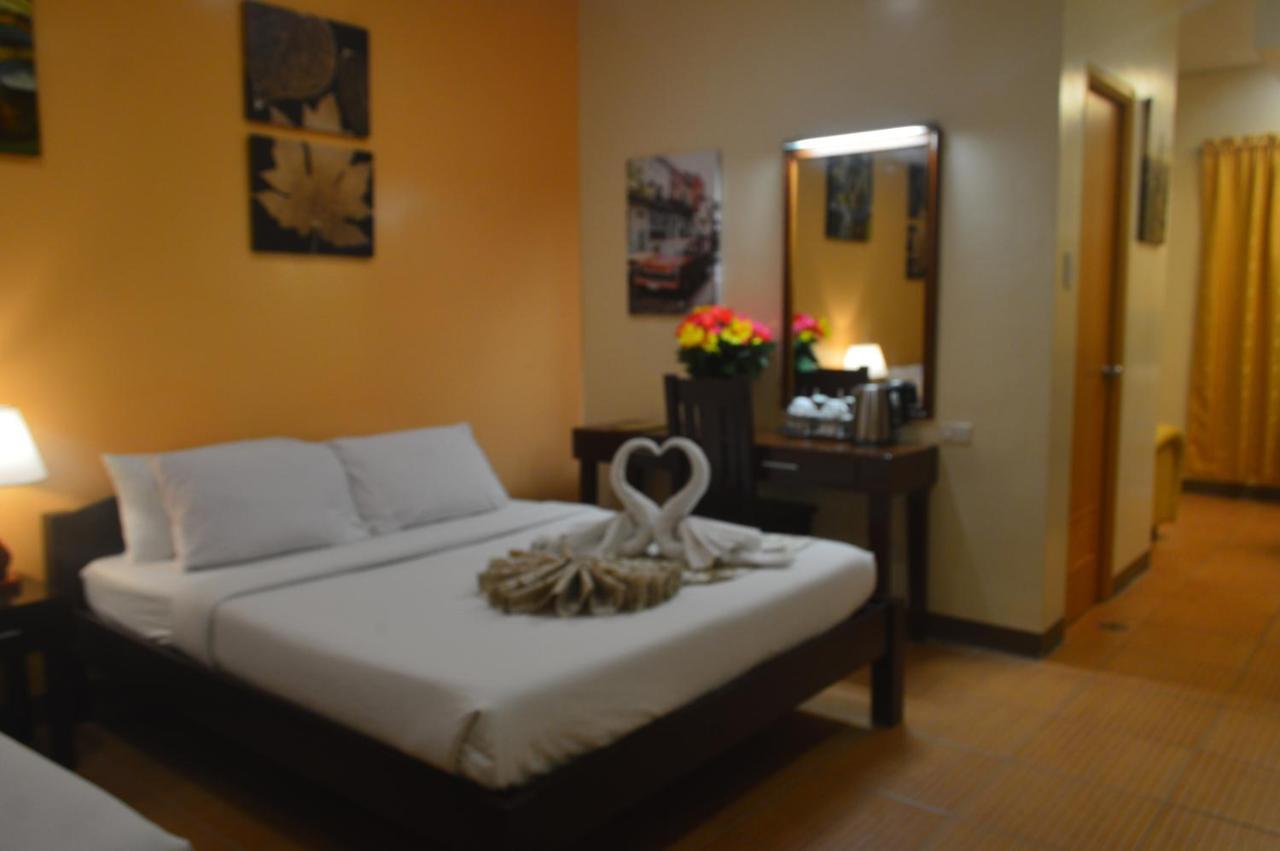 Sea Garden Resort Iloilo Екстер'єр фото