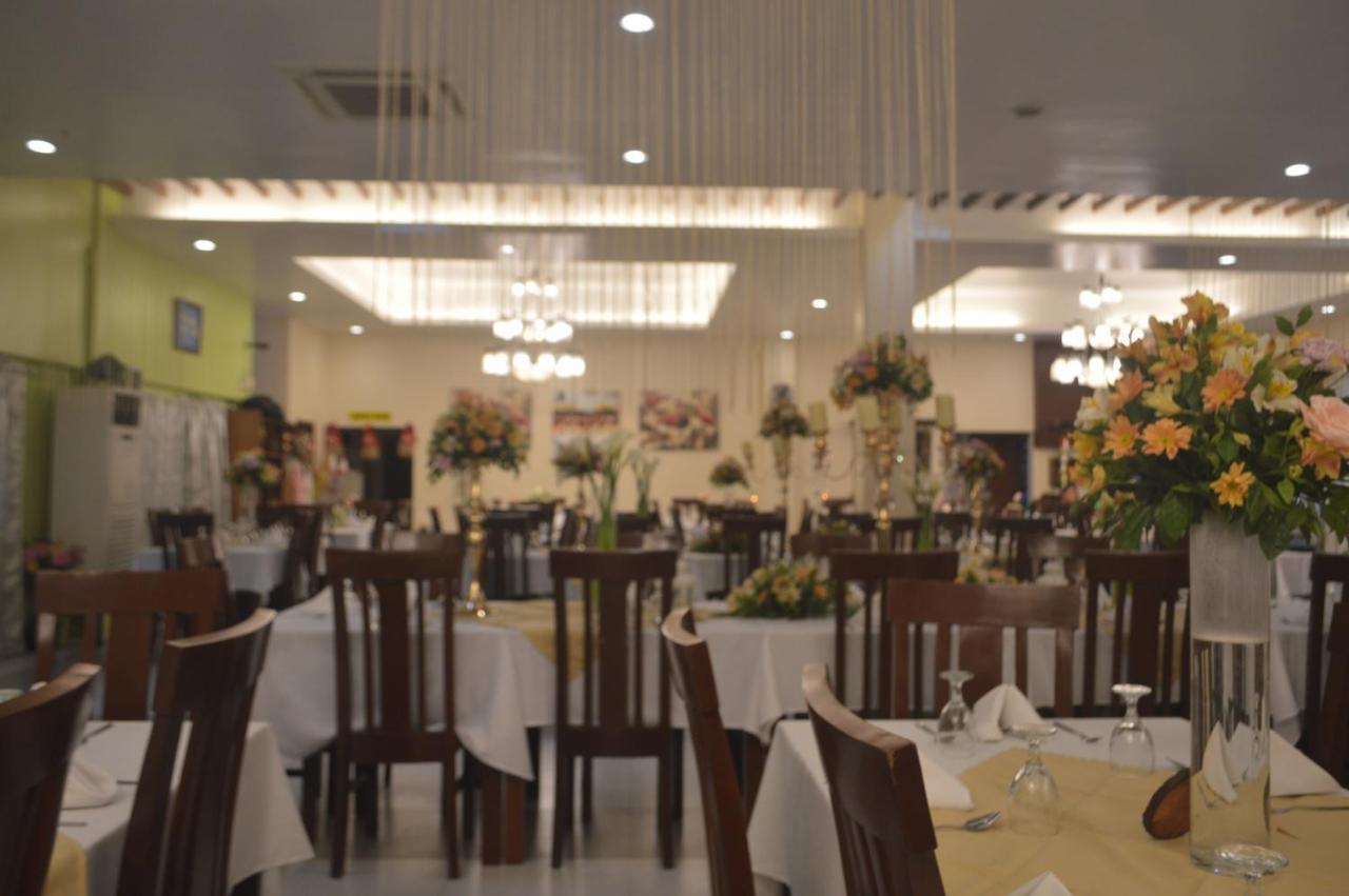 Sea Garden Resort Iloilo Екстер'єр фото